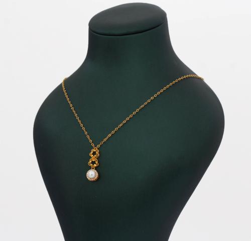 عقد لؤلؤ ذهب عيار 21