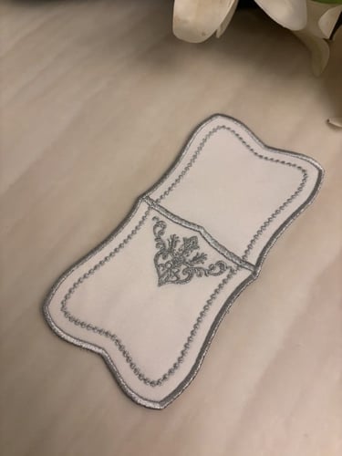 حامل ملاعق فضي