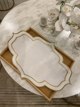 مفرش صينيه تطريز الاطراف ذهبي