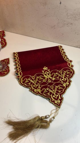 طقم تطريز مخمل 8 اشخاص