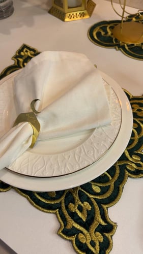 مفارش تطريز مخمل لون زيتي