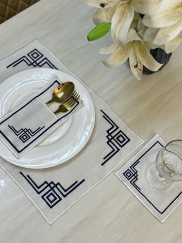 طقم مفرش لطاولة الطعام ..كحلي