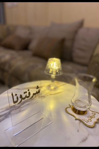 ستاند اكريليك شفاف لطاولات الخدمه