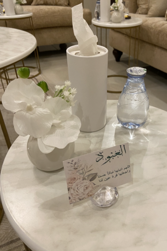 فازه سيراميك بدون الورد لطاولة الخدمه