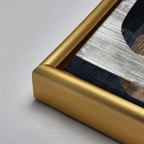 لوحة جدارية اكريليك بتصميم يضم خيوطًا وأشكالًا تدر...