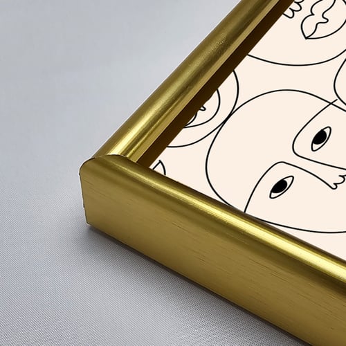 لوحة جدارية اكريليك مقسمة تتميز بتصميم يحتوي على و...