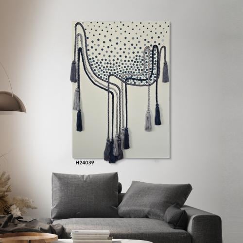 لوحة يدوية بتصميم مبتكر يدمج الحبال والجبس