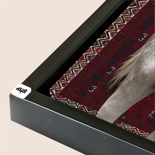 لوحة جدارية كانفس خيل عربي ابيض خلفية سجاد