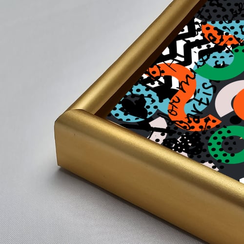 لوحة جدارية أكريليك عيون وتداخل ألوان الأخضر والأس...
