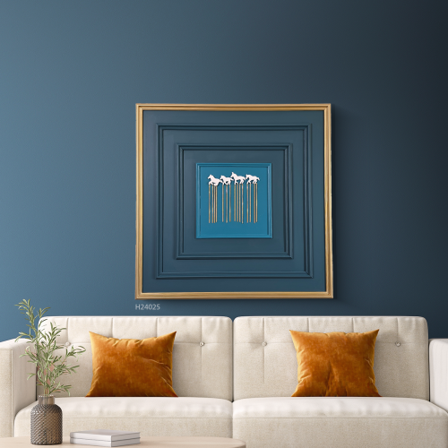 لوحة جدارية خشبية باللون الازرق بإطارات متعددة وسل...