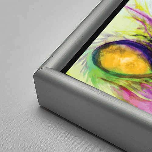 لوحة جدارية اكريليك تتميز بتصميم يضم مفتاح صول وعل...