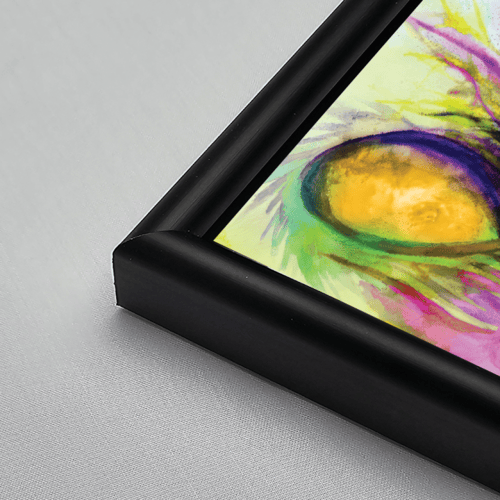 لوحة جدارية اكريليك تتميز بتصميم يضم مفتاح صول وعل...