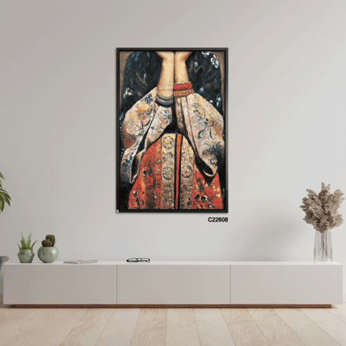 لوحة جدارية كانفس تجسد فتاة متكئة بتدرجات البيج وا...