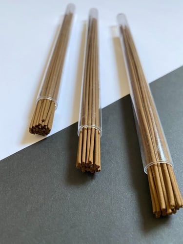 99 عود +مبخرة كبيرة هدية