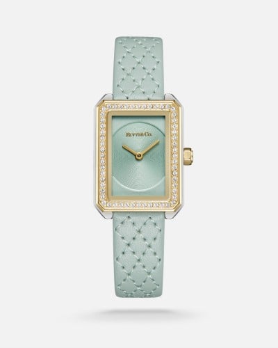 ساعة نسائية من الفي جلد باللون التيفاني
