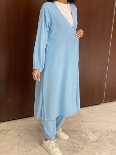 بدلة (عباية) أزرق