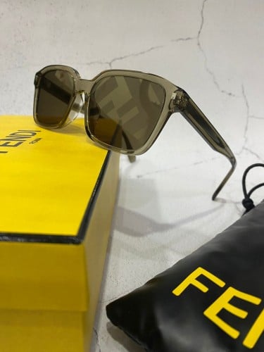 نظارة fendi