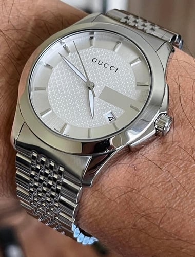 ساعة قوتشي رجالية