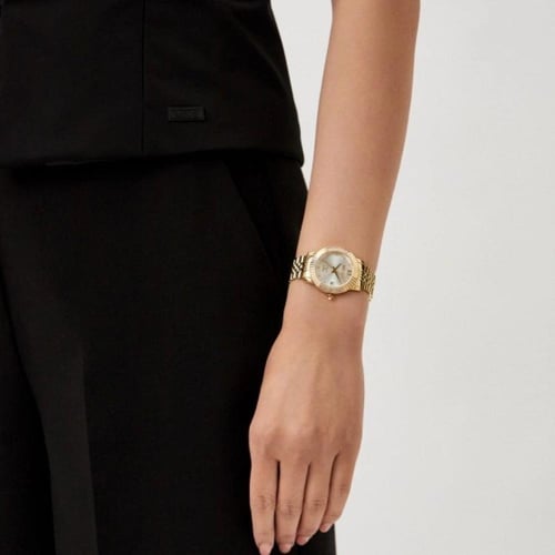 ساعة just cavalli