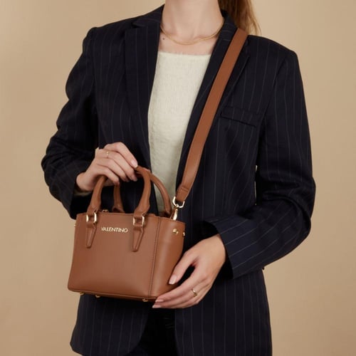 حقيبة valentino