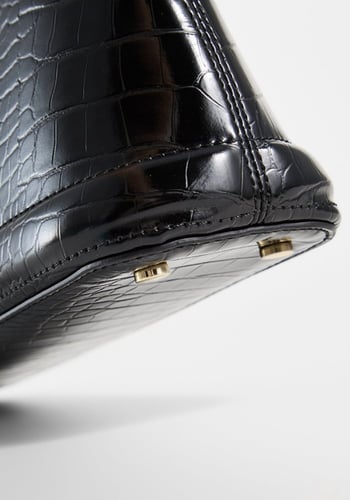 حقيبة versace jeans