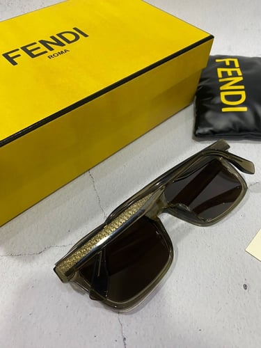 نظارة fendi