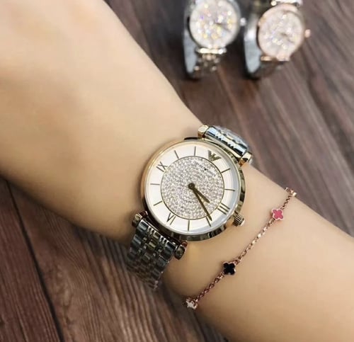 ساعة emporio armani