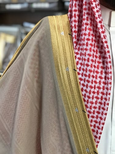 بشت رجالي ملكي رسمي لون زيتي فاتح دقة ملكيه قماش ص...