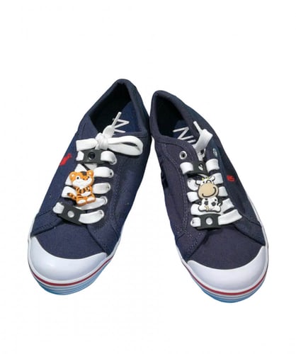 مشبك تشارمز للاحذية الرياضية