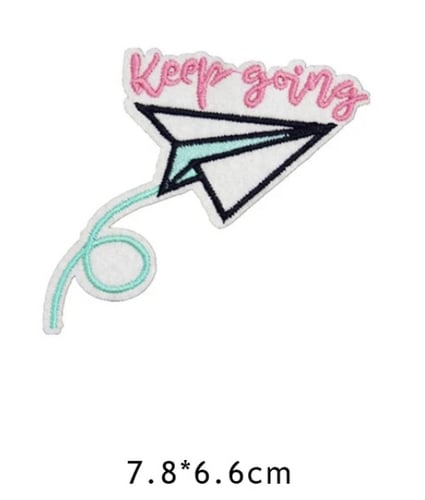 ملصق ملابس keep going