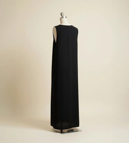 فستان عباية اسود فاحم