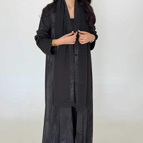 عباية كريب مموج قصة كلوش