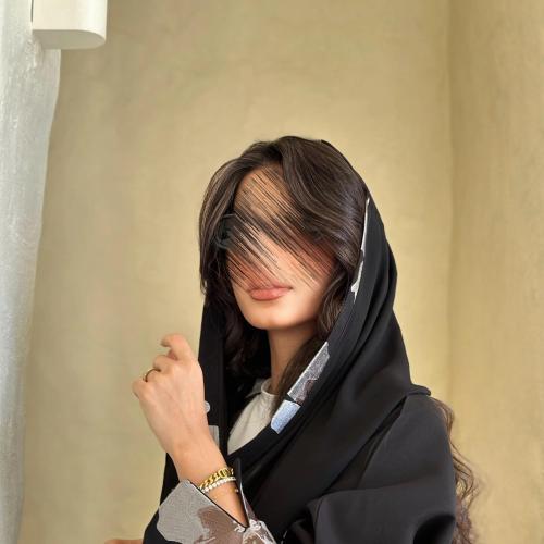 طرحة ليزر مع تطريز مورد ملون