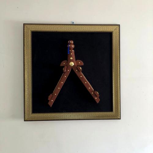 لوحه اجداد تراثي بني مقاس 85x85