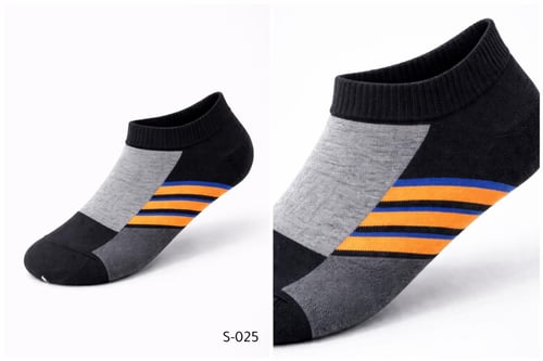 مجموعة جوارب قصيرة