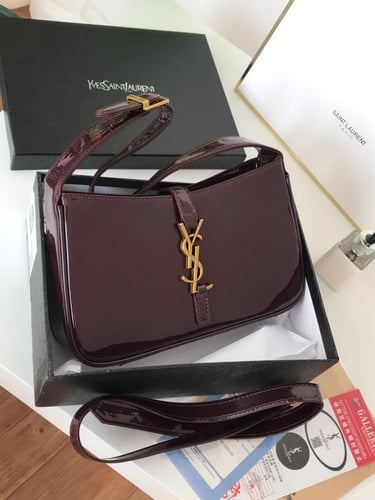 شنطة ماركة أف سان لوران اللون البورقندي