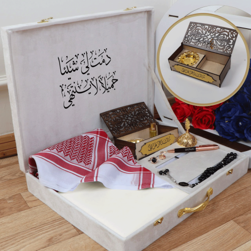 بكس هدايا شماغ وقماش جديد تصميم حسب الطلب مع كتباه...