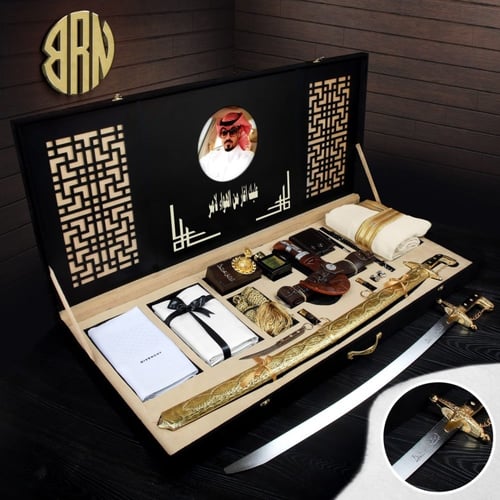 هدايا بوكسات رجالية ملكي بشت سيف خنجر مع بعض الإكس...