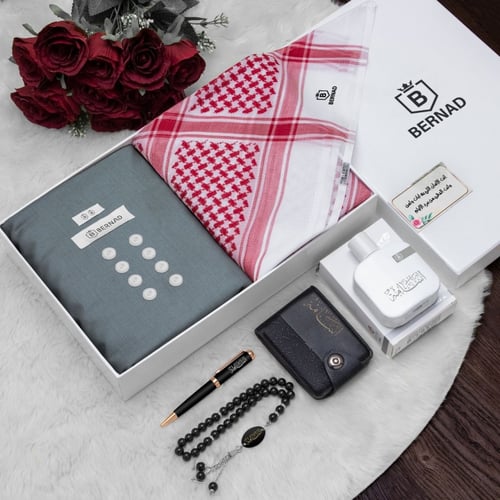 طقم هدايا رجالي قماش للعيد شماغ احمر مميز موديل AL...