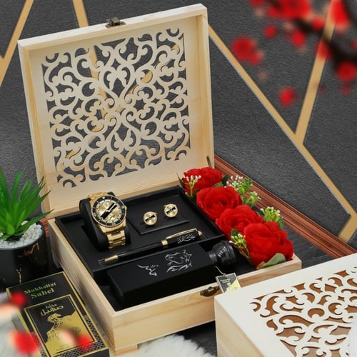 طقم رجالي ساعة راقي تصميم الاسم حسب الطلب الموديل...