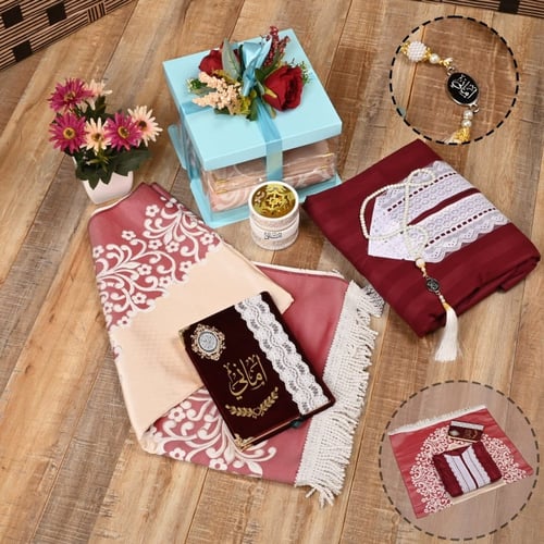 طقم صلاة رمضاني نسائي مع مصحف و مبخرة وسبحة بالاسم...