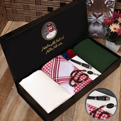 هدايا رجالي بوكس ملكي شتوي قماشين شماغ و عباره وصو...