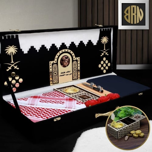 هدايا رجالية بوكسات قماش و شماغ مع اكسسوارت رجالية...