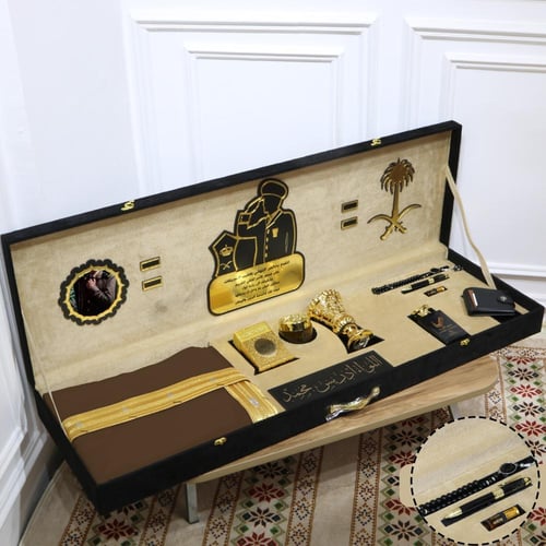 بكس ملكي تخرج العسكرية فاخر بشت مع برواز رتبه العس...