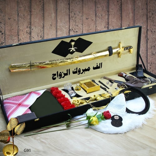 بوكسات رجالية سيف وشماغ ملكي زواج وترقية تصميم حسب...