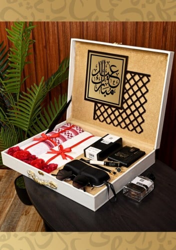 بوكس افخم الهداياء قماش وشماغ مميز مع نحت الاسم حس...