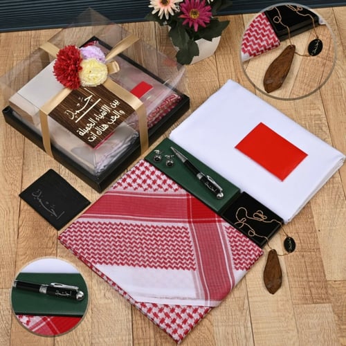 بوكس هدايا قماش و شماغ تصميم هدية انيق ومميز موديل...