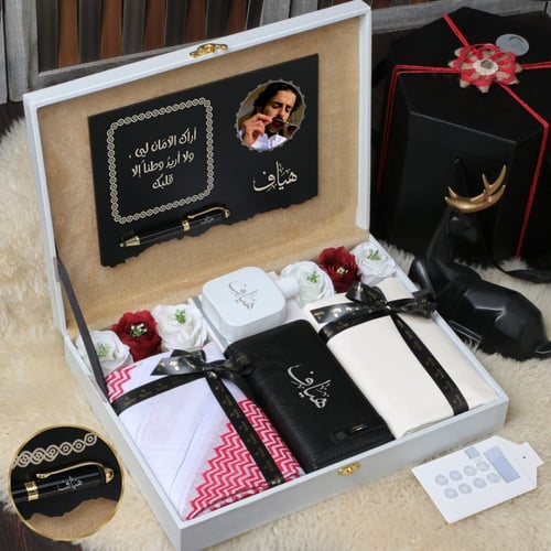 بوكسات هدايا فخمة قماش مع شماغ تصميم راقي حسب الطل...