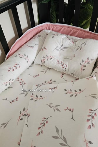 سرير متنقل /مخدة راس /حقيبه صغيره