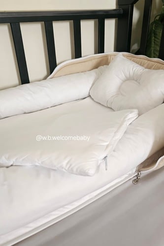 سرير متنقل /مخدة راس /حقيبه صغيره